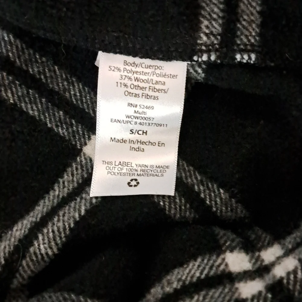 Free Assembly Shacket - Picture 5 of 6